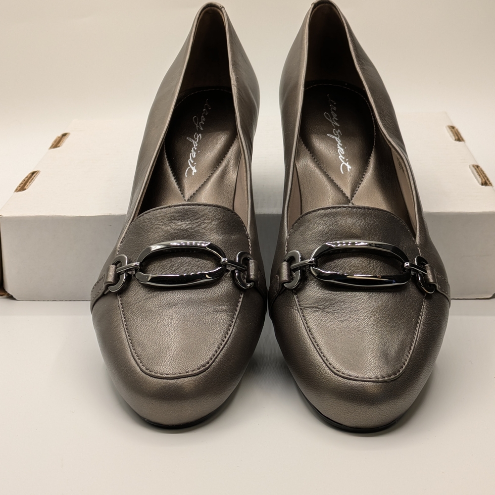 Gray Bronze Classic Loafers with Decorative Hardware Sz 9 Easy Spirit